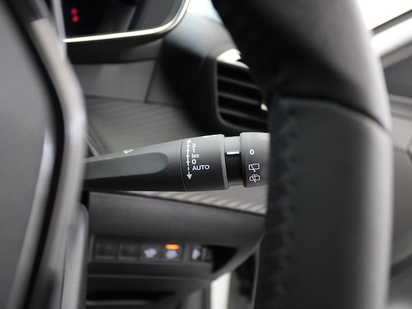 Used Peugeot 208 2023 for sale - 75407430: Photo 31