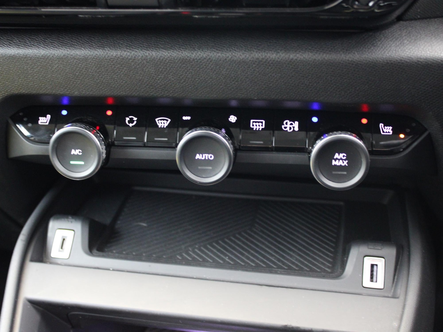 Used Citroen C4 2022 for sale - 77398083: Photo 21