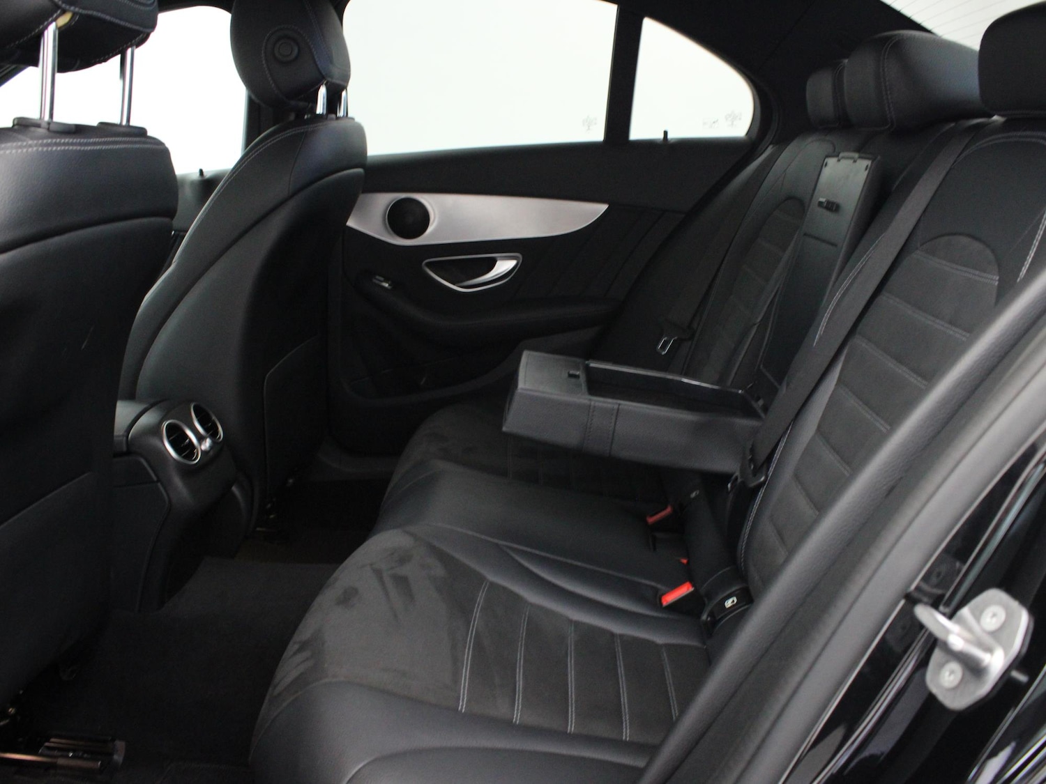 Used Mercedes-Benz C Class 2019 for sale - 76594397: Photo 12