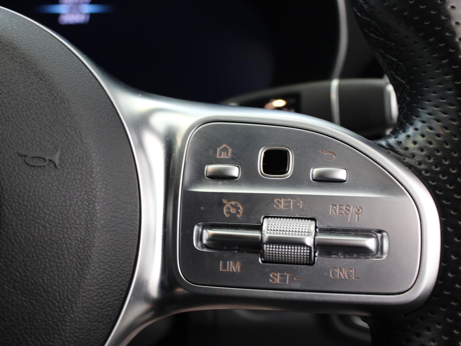 Used Mercedes-Benz C Class 2019 for sale - 76594397: Photo 15