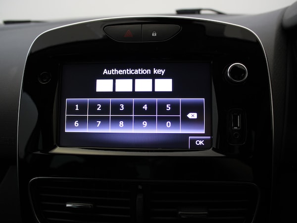 Used Renault Clio 2019 for sale - 74897132: Photo 18