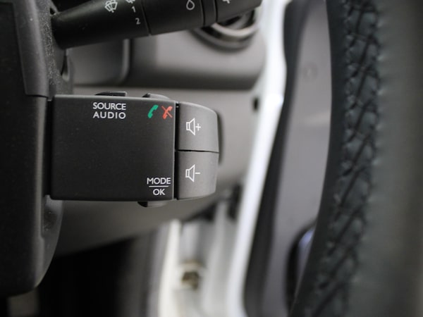Used Renault Clio 2019 for sale - 74897132: Photo 29