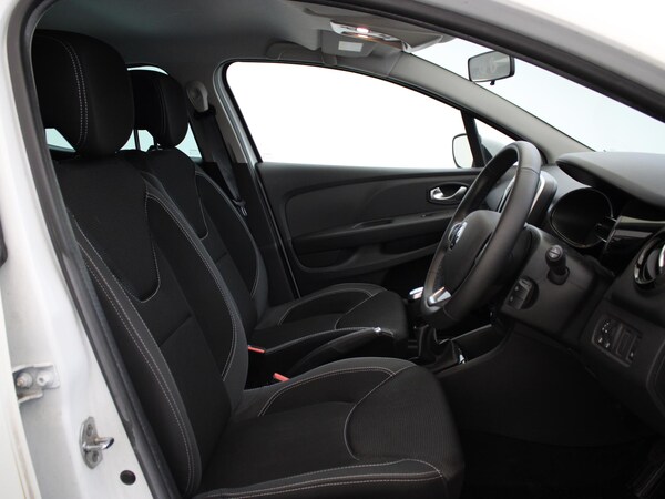 Used Renault Clio 2019 for sale - 74897132: Photo 9