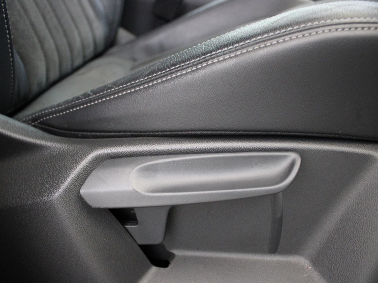 Used Skoda Karoq 2023 for sale - 76274730: Photo 10