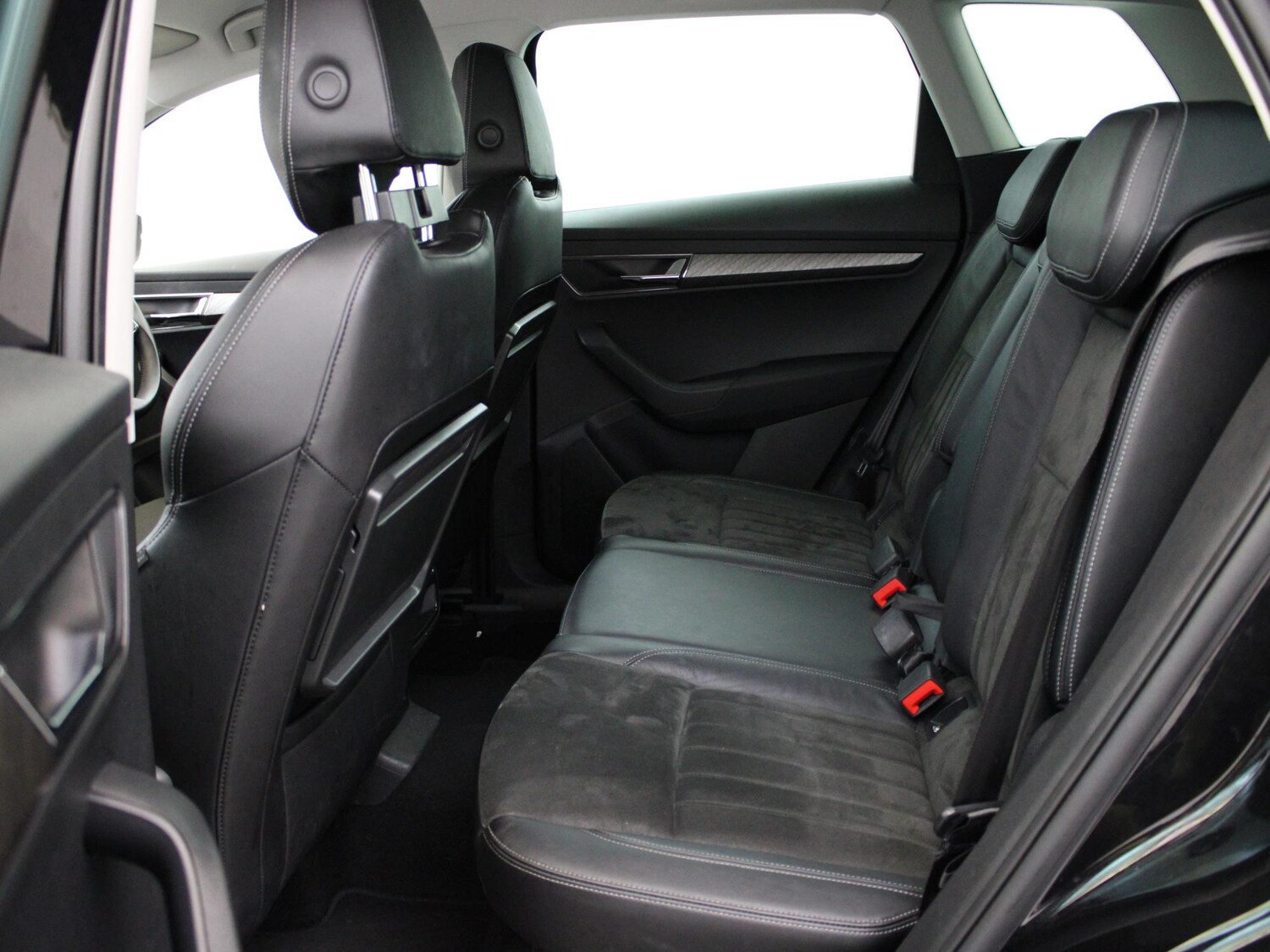 Used Skoda Karoq 2023 for sale - 76274730: Photo 12