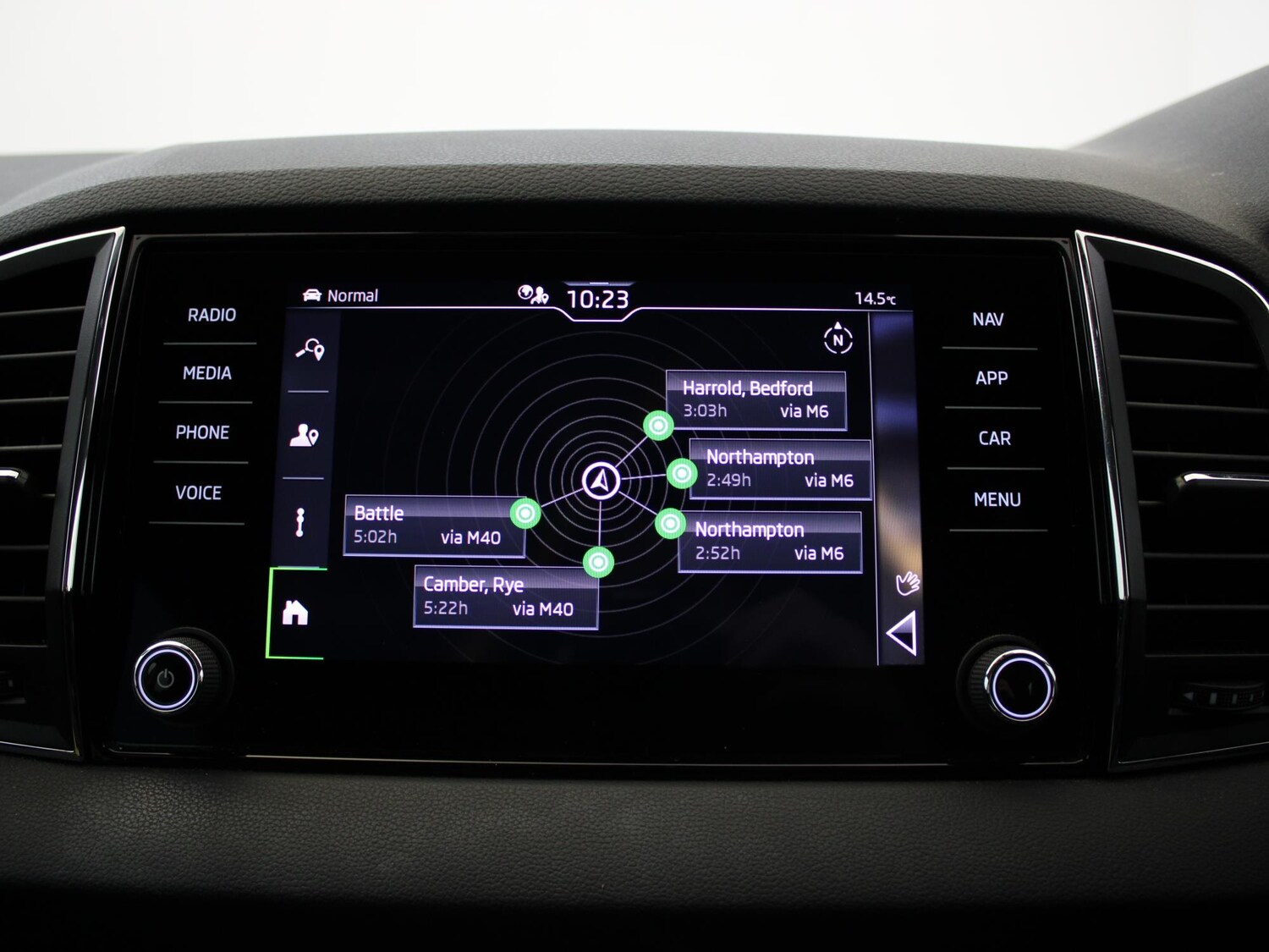 Used Skoda Karoq 2023 for sale - 76274730: Photo 26