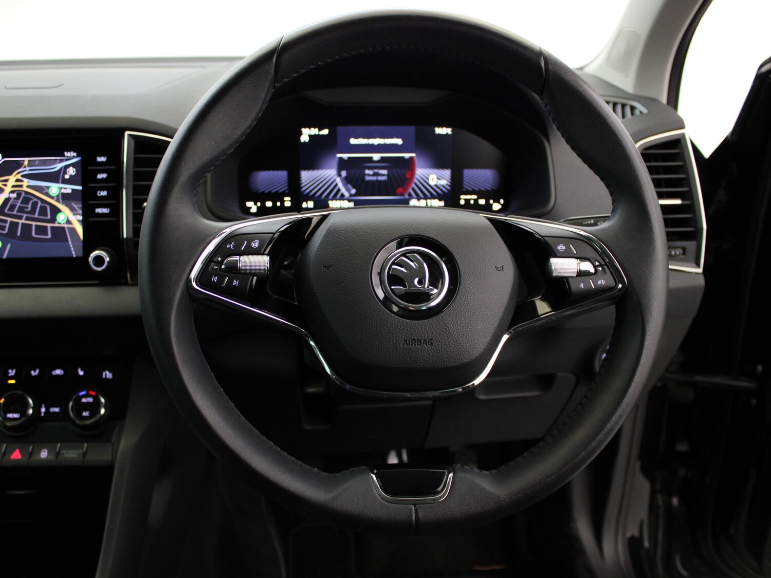 Used Skoda Karoq 2023 for sale - 76274730: Photo 33