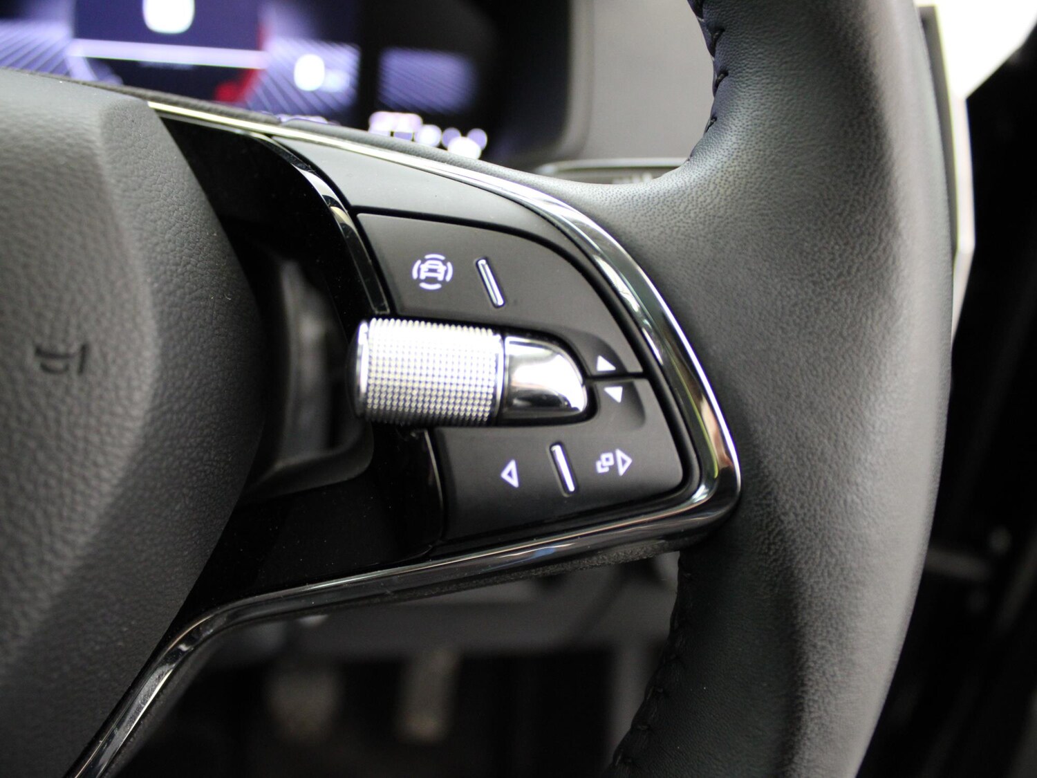 Used Skoda Karoq 2023 for sale - 76274730: Photo 36