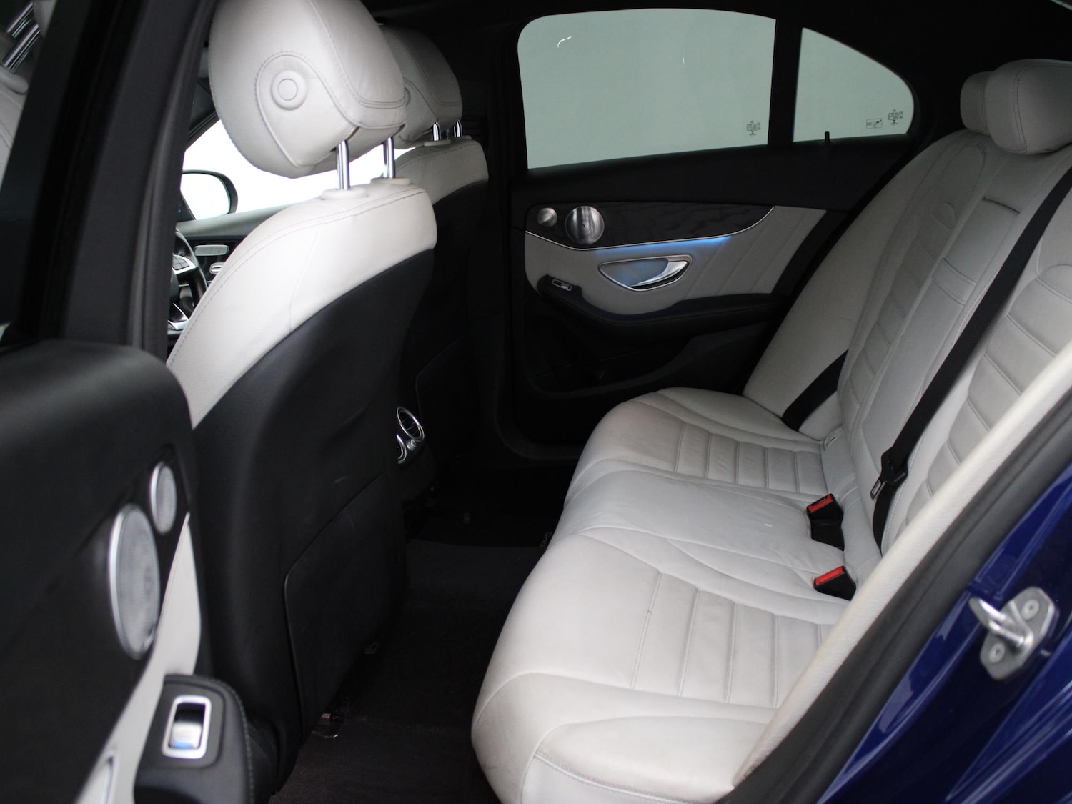 Used Mercedes-Benz C Class 2018 for sale - 76637099: Photo 11