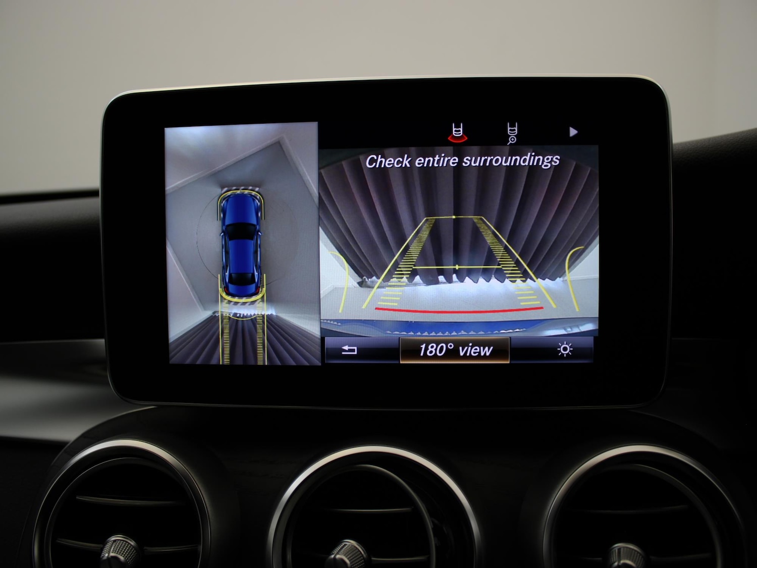 Used Mercedes-Benz C Class 2018 for sale - 76637099: Photo 15