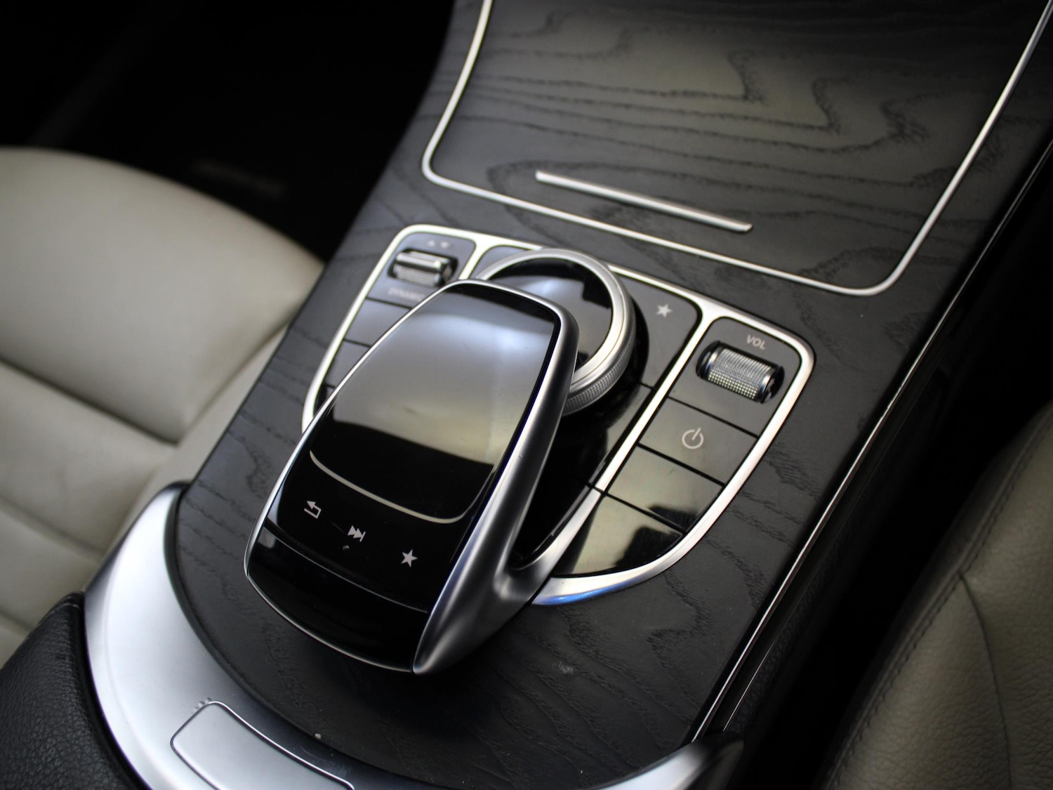 Used Mercedes-Benz C Class 2018 for sale - 76637099: Photo 28