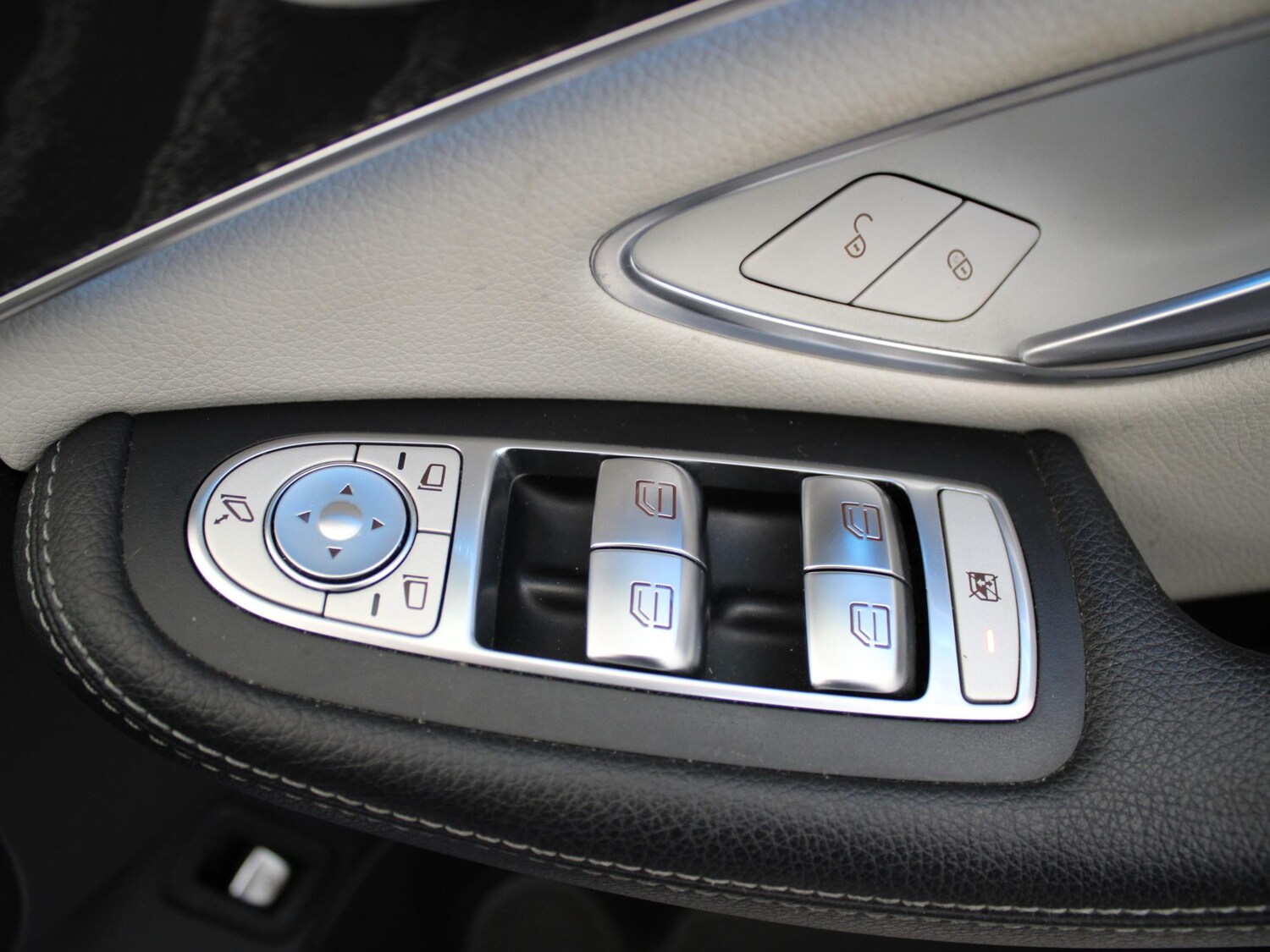 Used Mercedes-Benz C Class 2018 for sale - 76637099: Photo 39