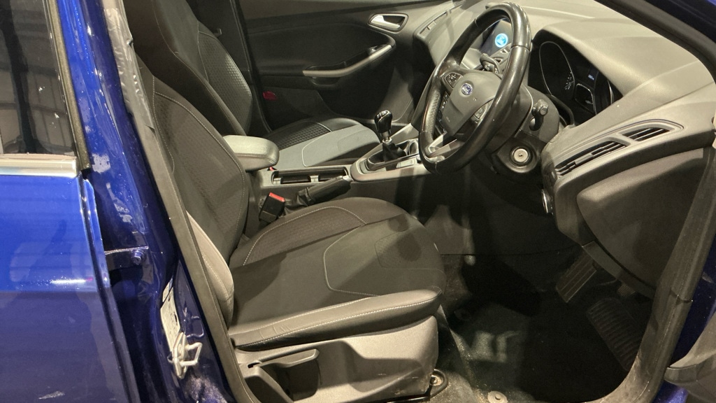 Used Ford Focus 2017 for sale - 77895879: Photo 8