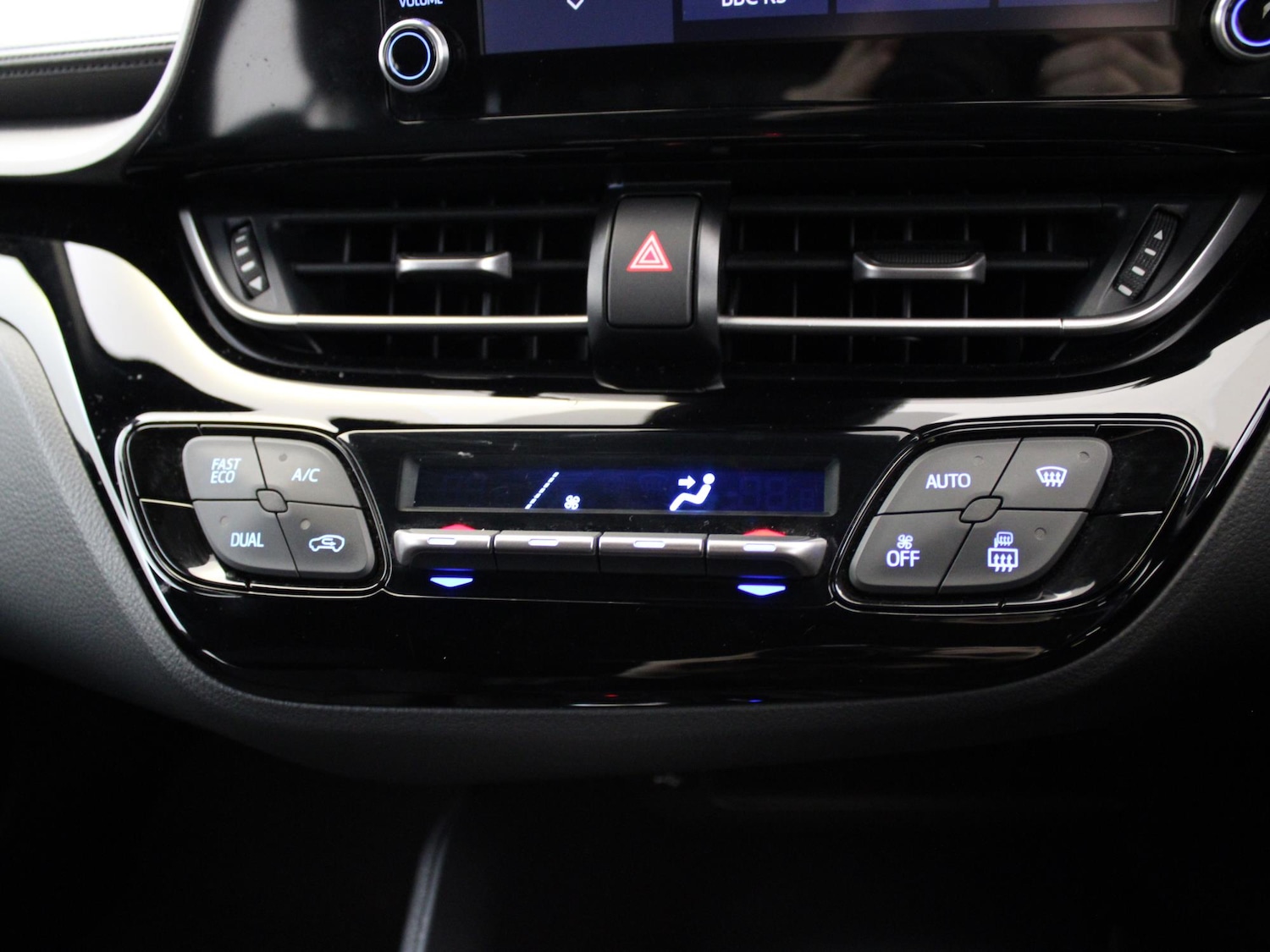 Used Toyota C-HR 2023 for sale - 76274784: Photo 21