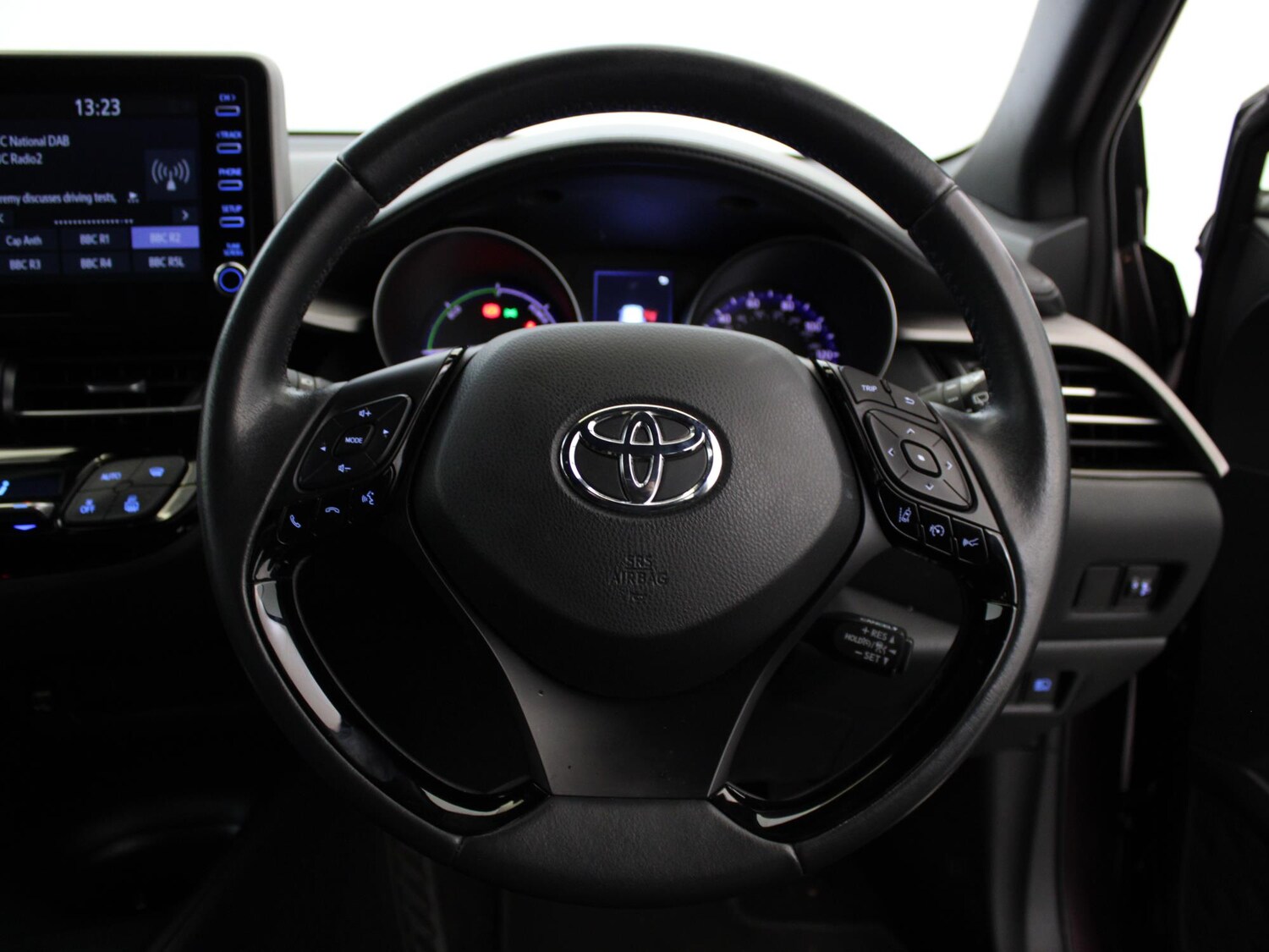 Used Toyota C-HR 2023 for sale - 76274784: Photo 24