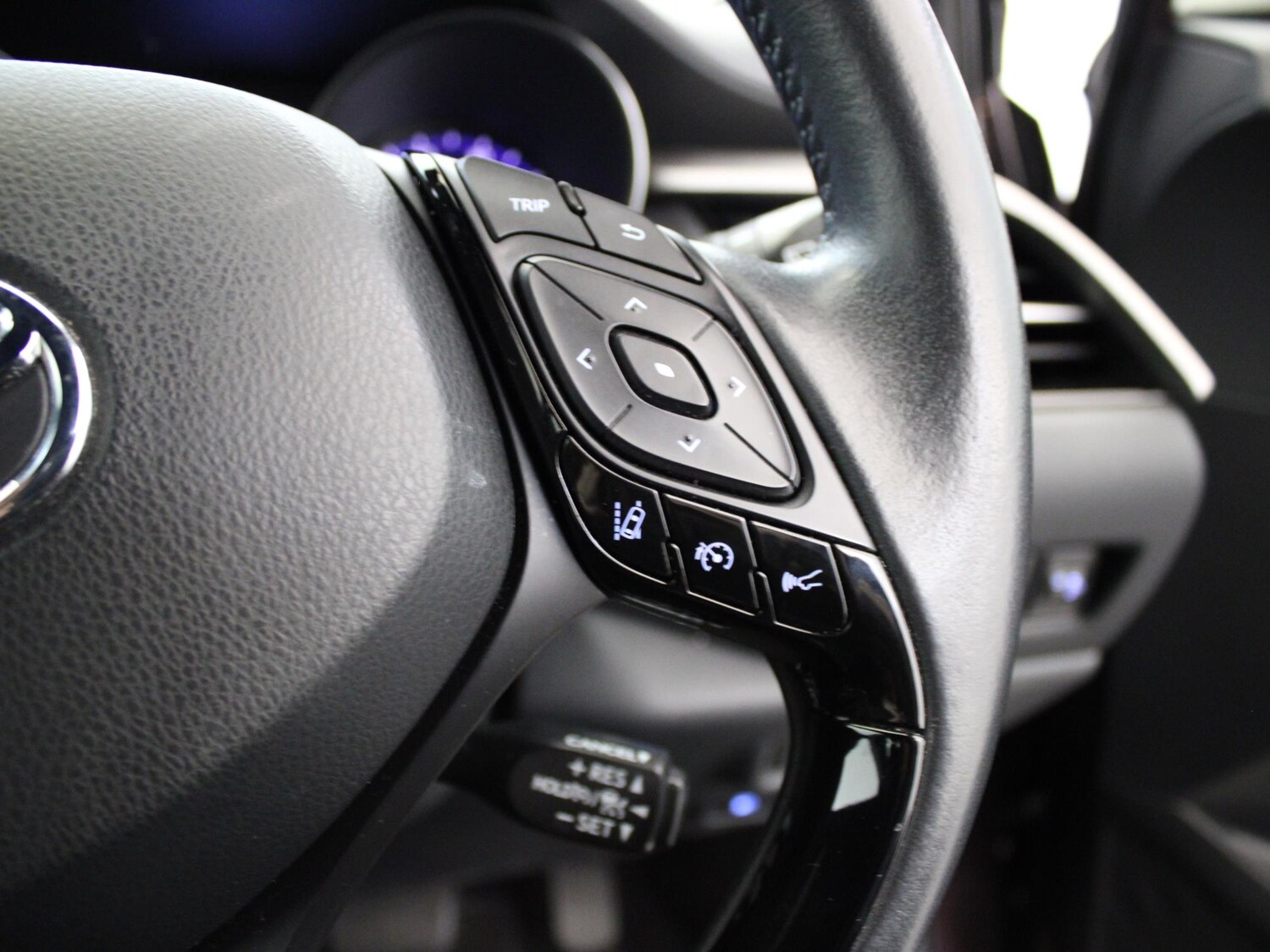 Used Toyota C-HR 2023 for sale - 76274784: Photo 26