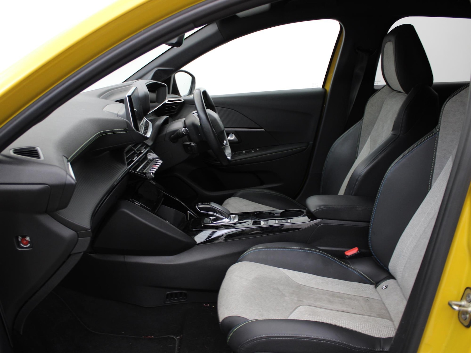 Used Peugeot 208 2021 for sale - 76755420: Photo 11