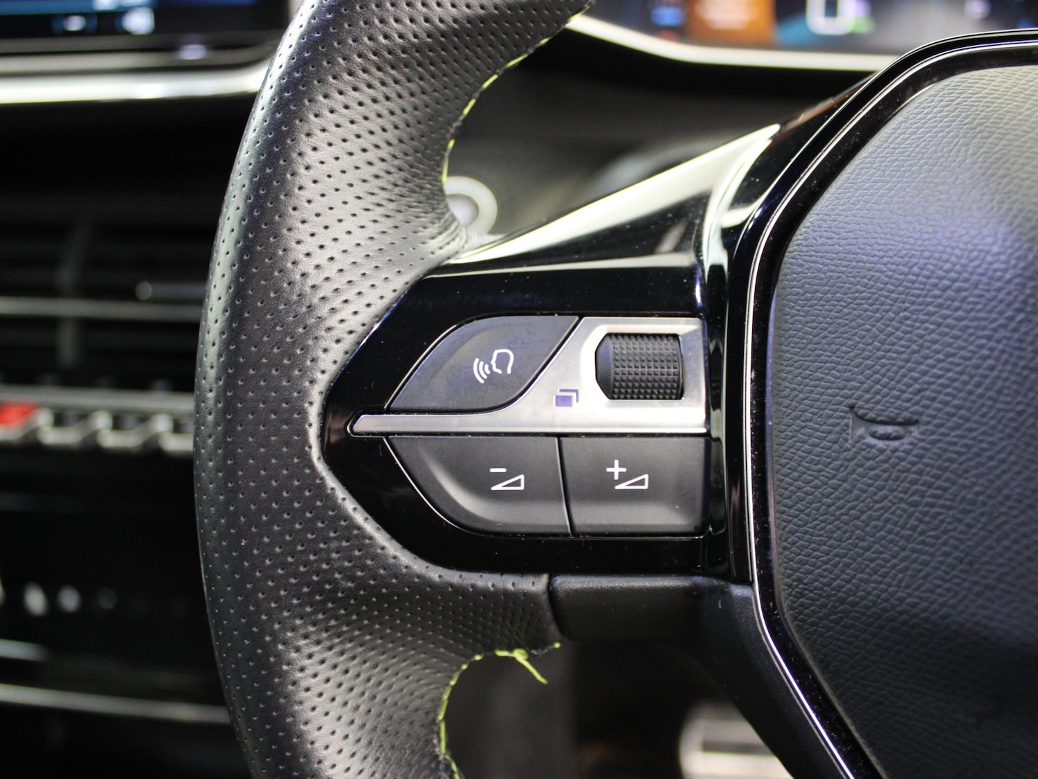 Used Peugeot 208 2021 for sale - 76755420: Photo 30