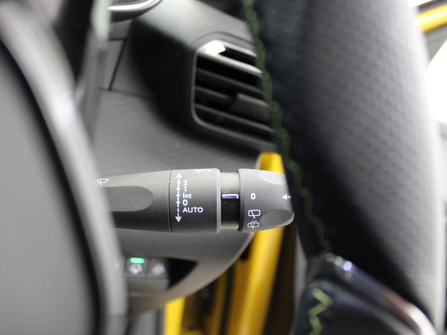 Used Peugeot 208 2021 for sale - 76755420: Photo 32