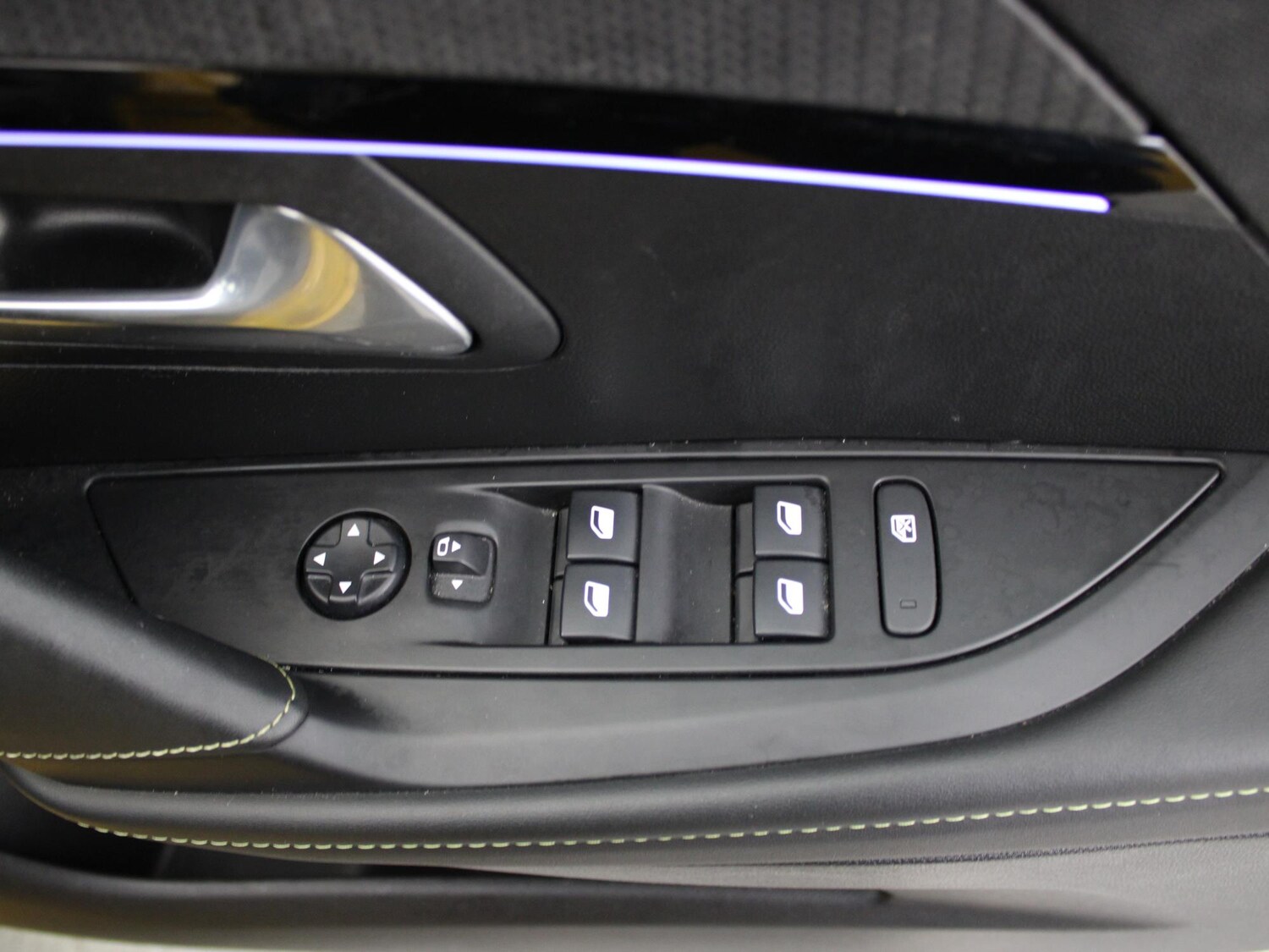 Used Peugeot 208 2021 for sale - 76755420: Photo 34