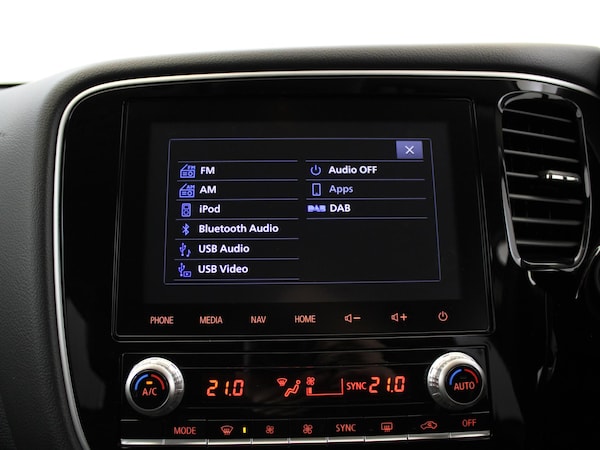Used Mitsubishi Outlander 2020 for sale - 75454080: Photo 24