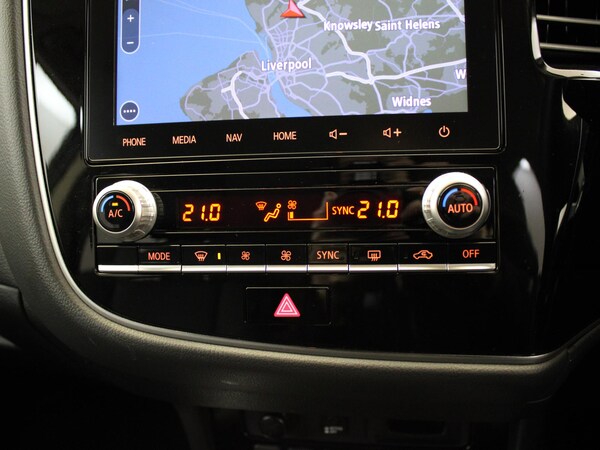 Used Mitsubishi Outlander 2020 for sale - 75454080: Photo 27