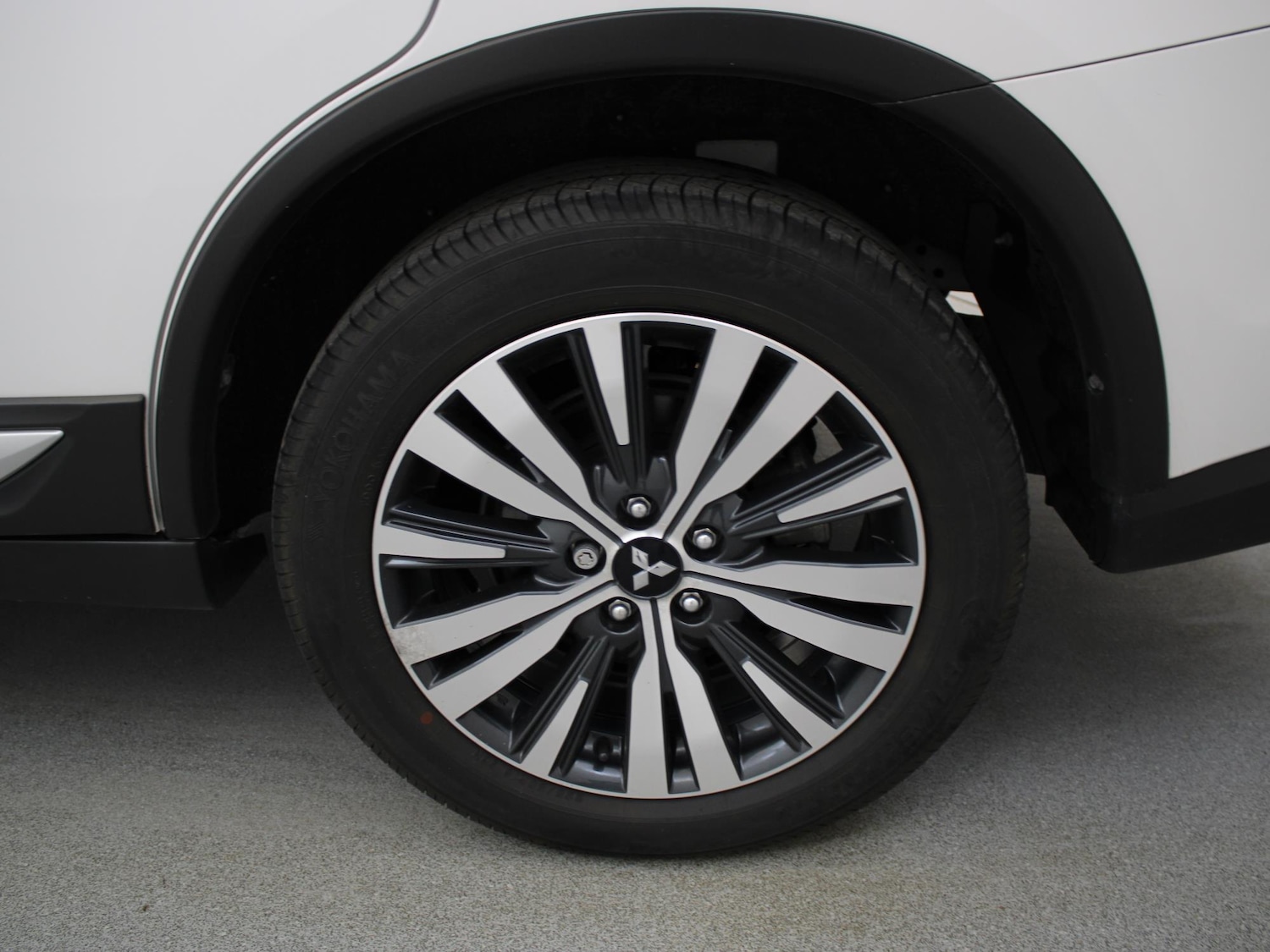 Used Mitsubishi Outlander 2020 for sale - 75454080: Photo 47