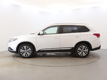 Used Mitsubishi Outlander 2020 for sale - 75454080: Photo