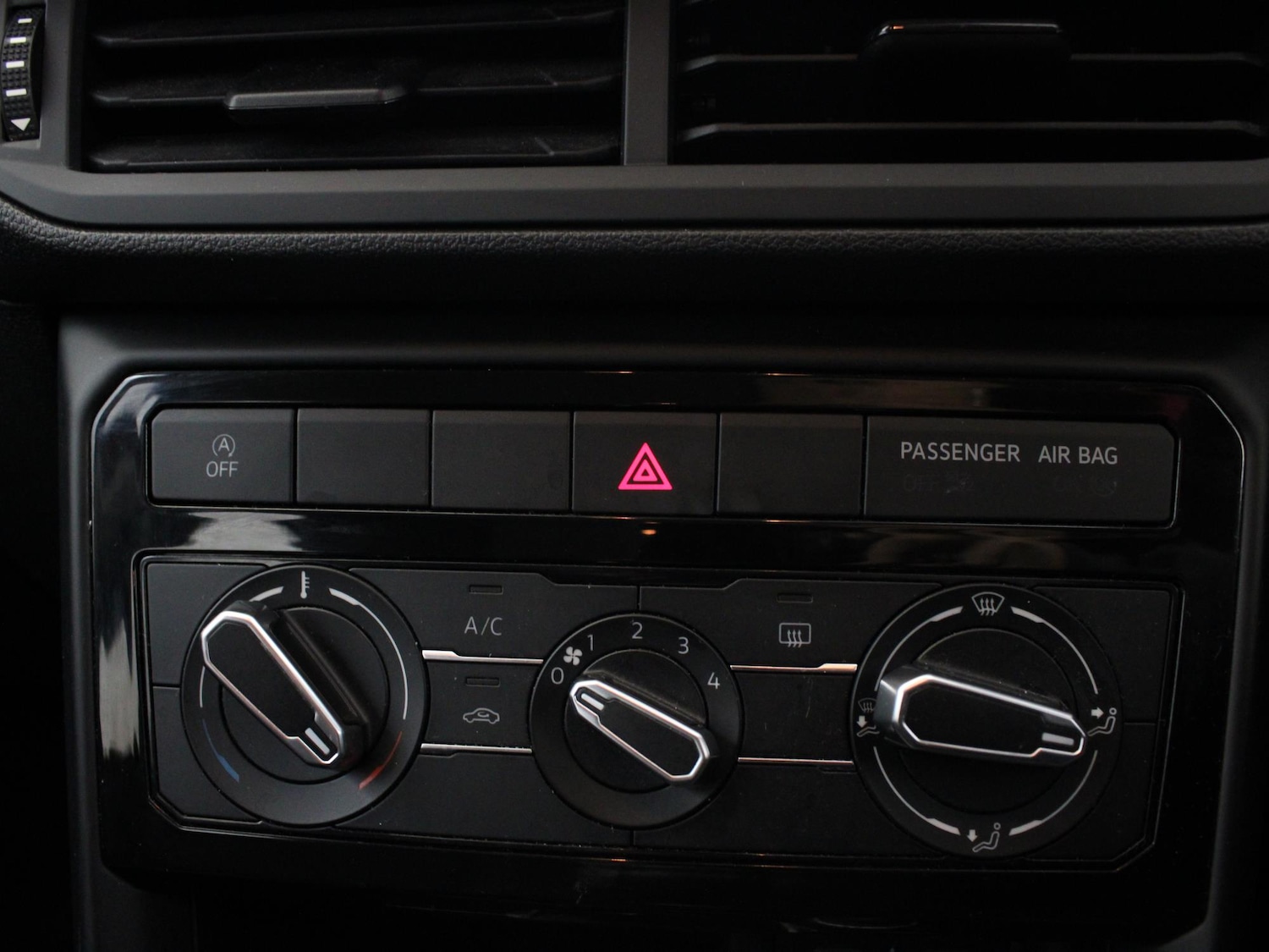 Used Volkswagen T-Cross 2022 for sale - 76637014: Photo 20