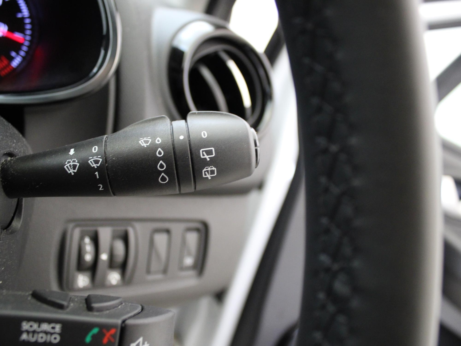 Used Renault Clio 2019 for sale - 78139923: Photo 28