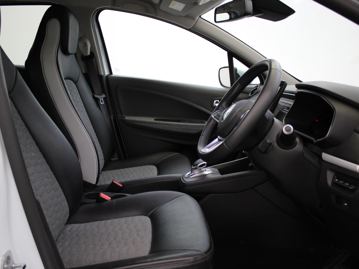 Used Renault Zoe 2020 for sale - 76330693: Photo 9