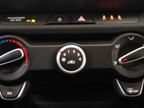 Used Kia Stonic 2022 for sale - 75343980: Photo 20