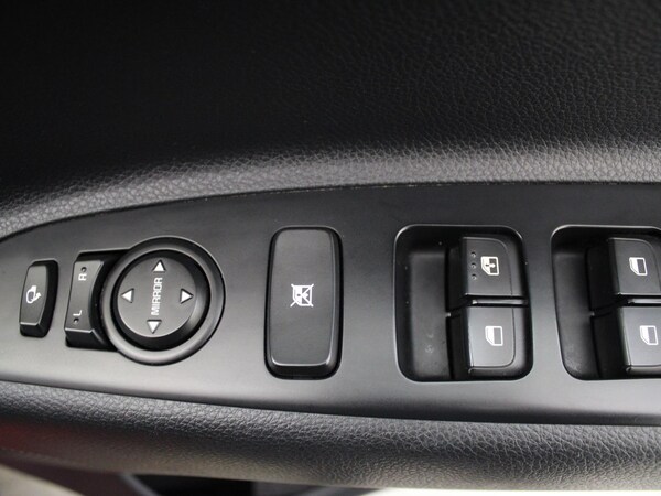 Used Kia Stonic 2022 for sale - 75343980: Photo 26