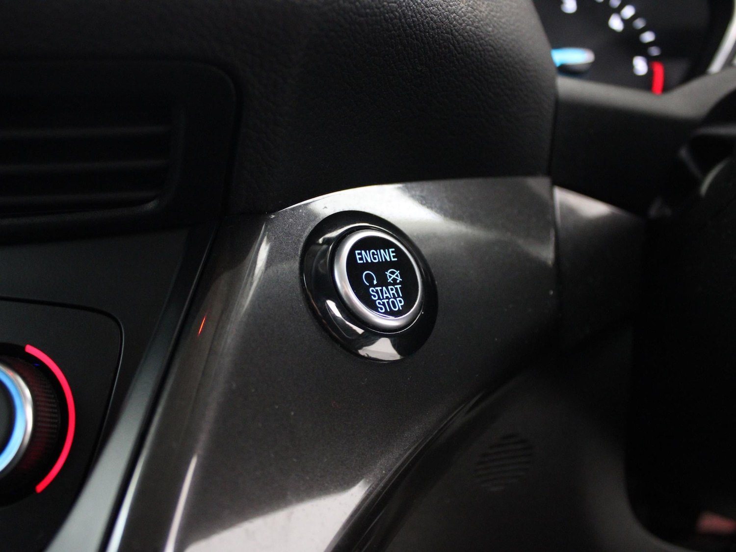 Used Ford C-Max 2017 for sale - 78139911: Photo 24