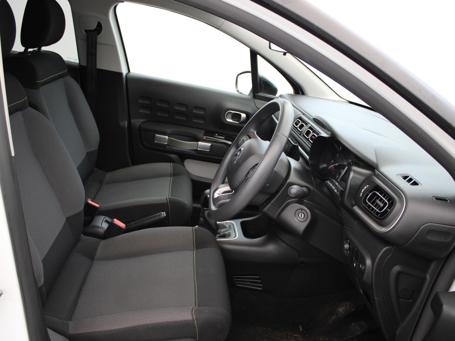 Used Citroen C3 2023 for sale - 77758273: Photo 9