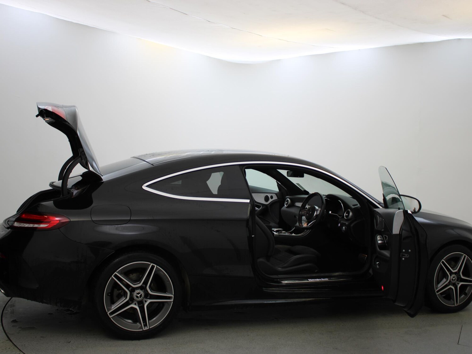 Used Mercedes-Benz C Class 2020 for sale - 77943834: Photo 28