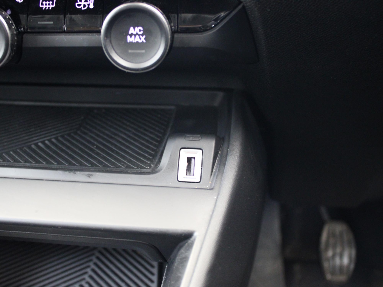 Used Citroen C4 2023 for sale - 77706877: Photo 24