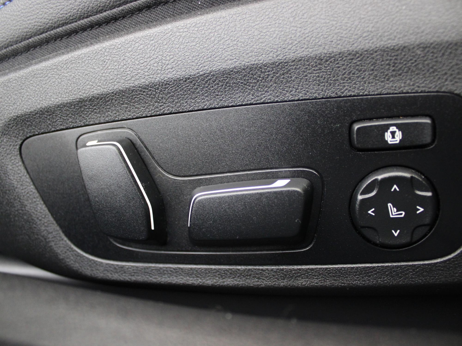 Used BMW 4 Series 2024 for sale - 76732508: Photo 10