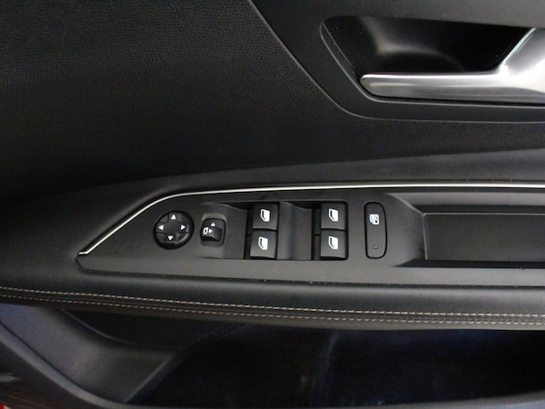 Used Peugeot 3008 2020 for sale - 75700985: Photo 32