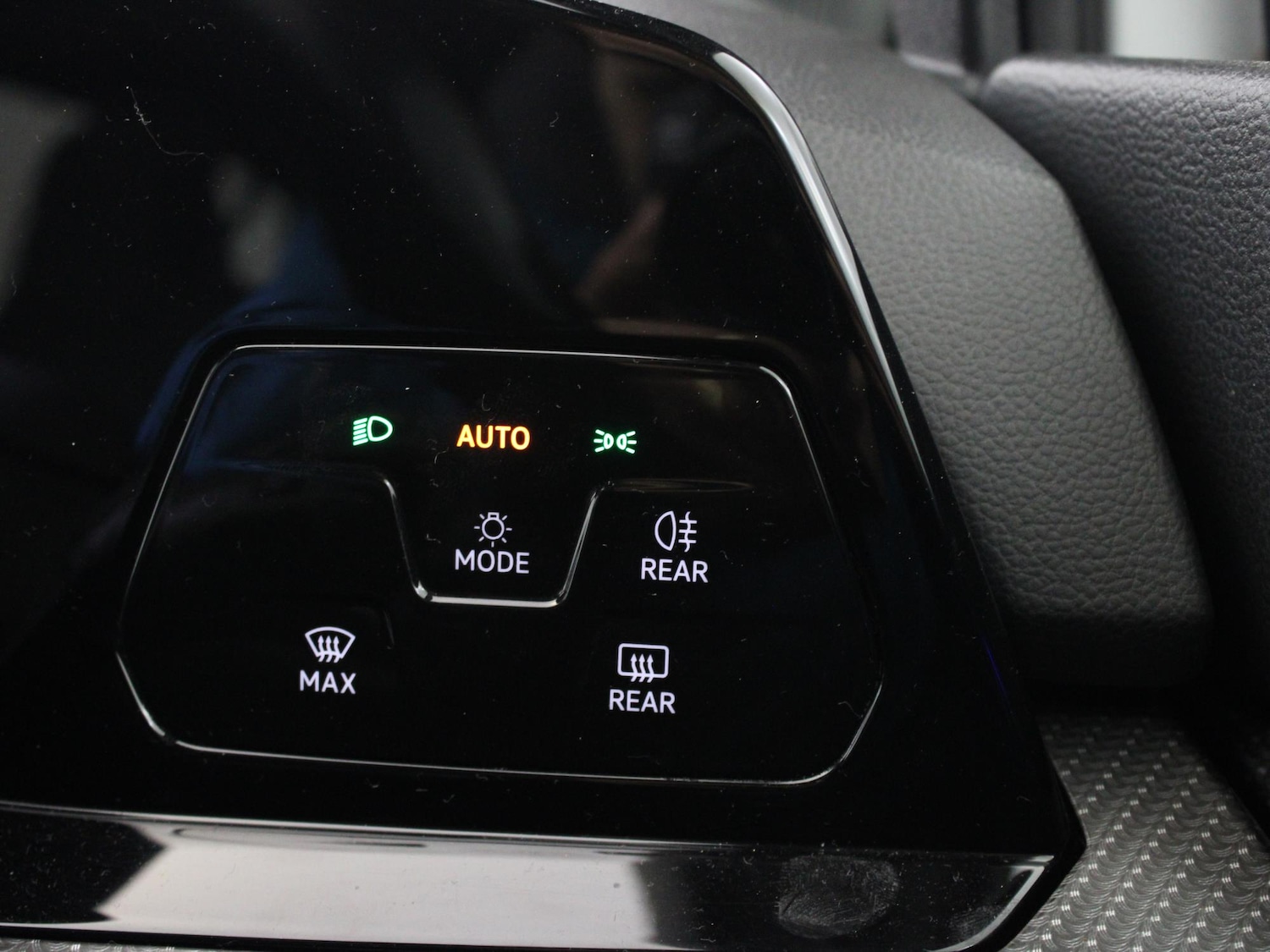 Used Volkswagen Golf 2020 for sale - 77158881: Photo 19