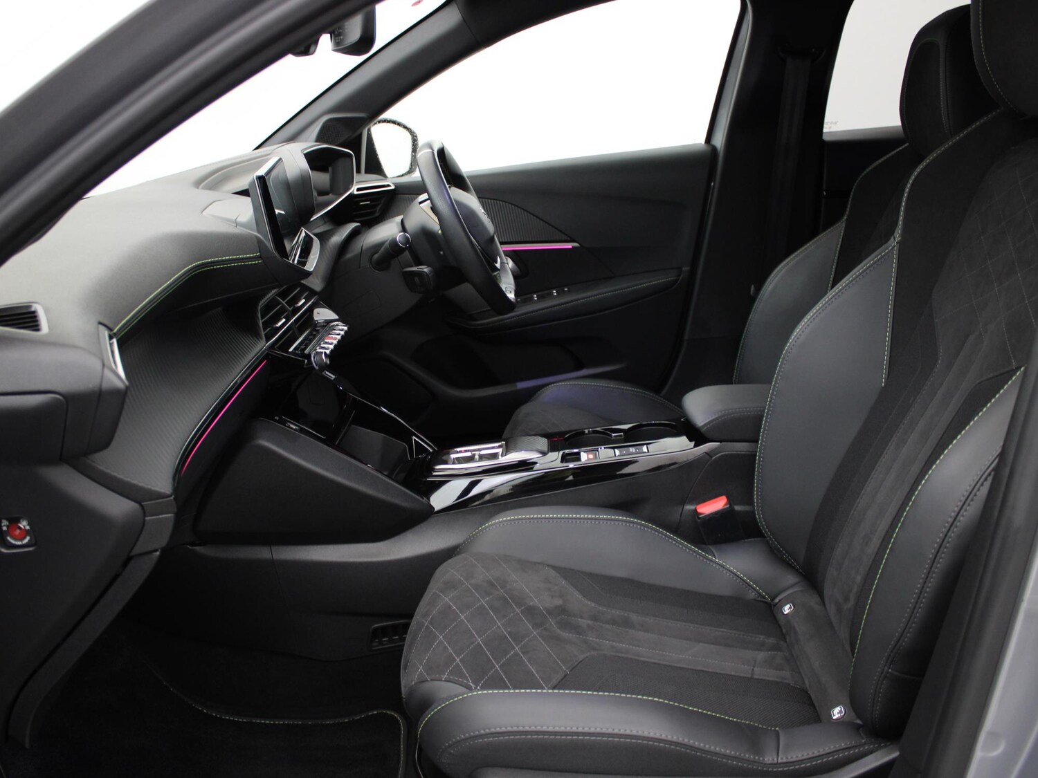 Used Peugeot 208 2022 for sale - 77361778: Photo 11