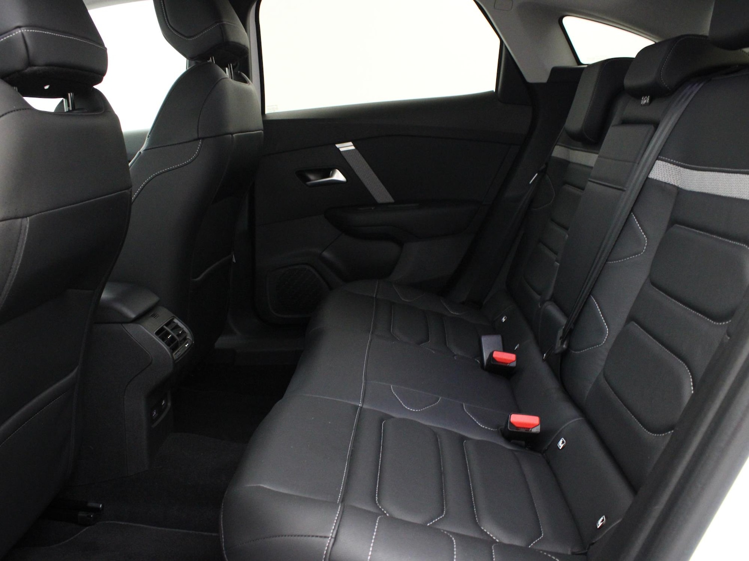 Used Citroen C4 2022 for sale - 76594422: Photo 11