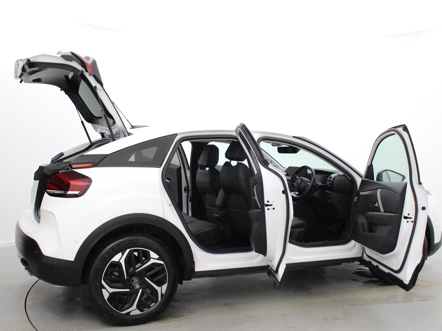 Used Citroen C4 2022 for sale - 76594422: Photo 35