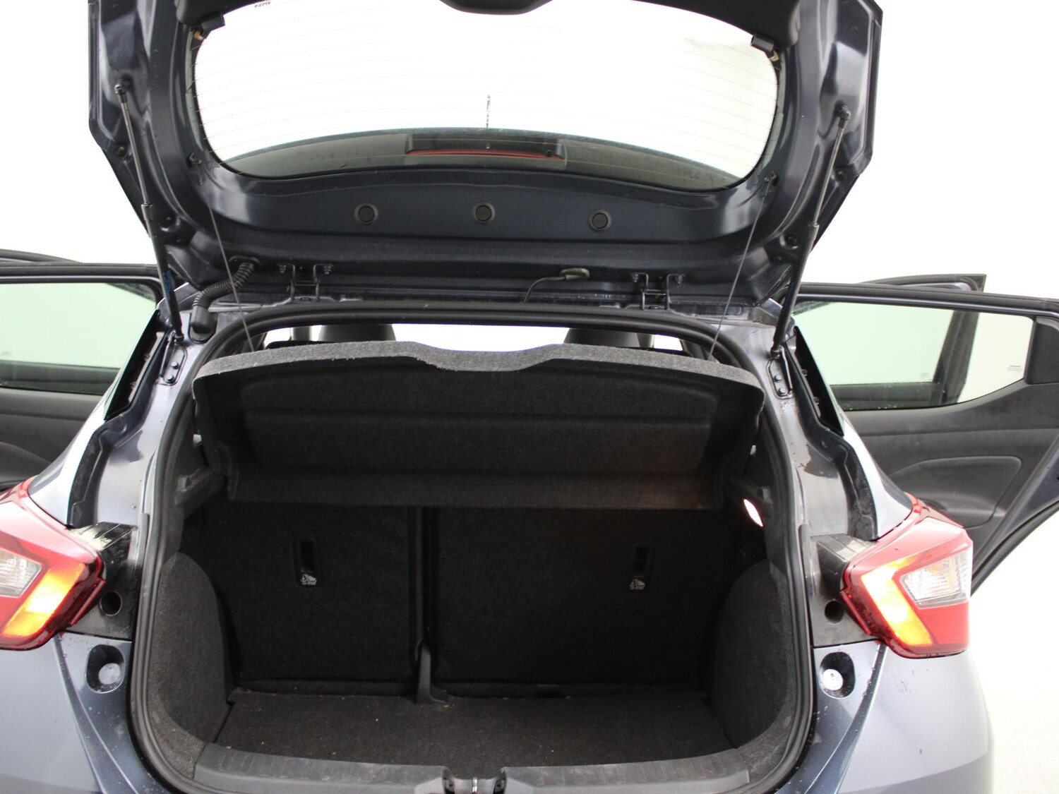 Used Nissan Micra 2022 for sale - 77158914: Photo 35