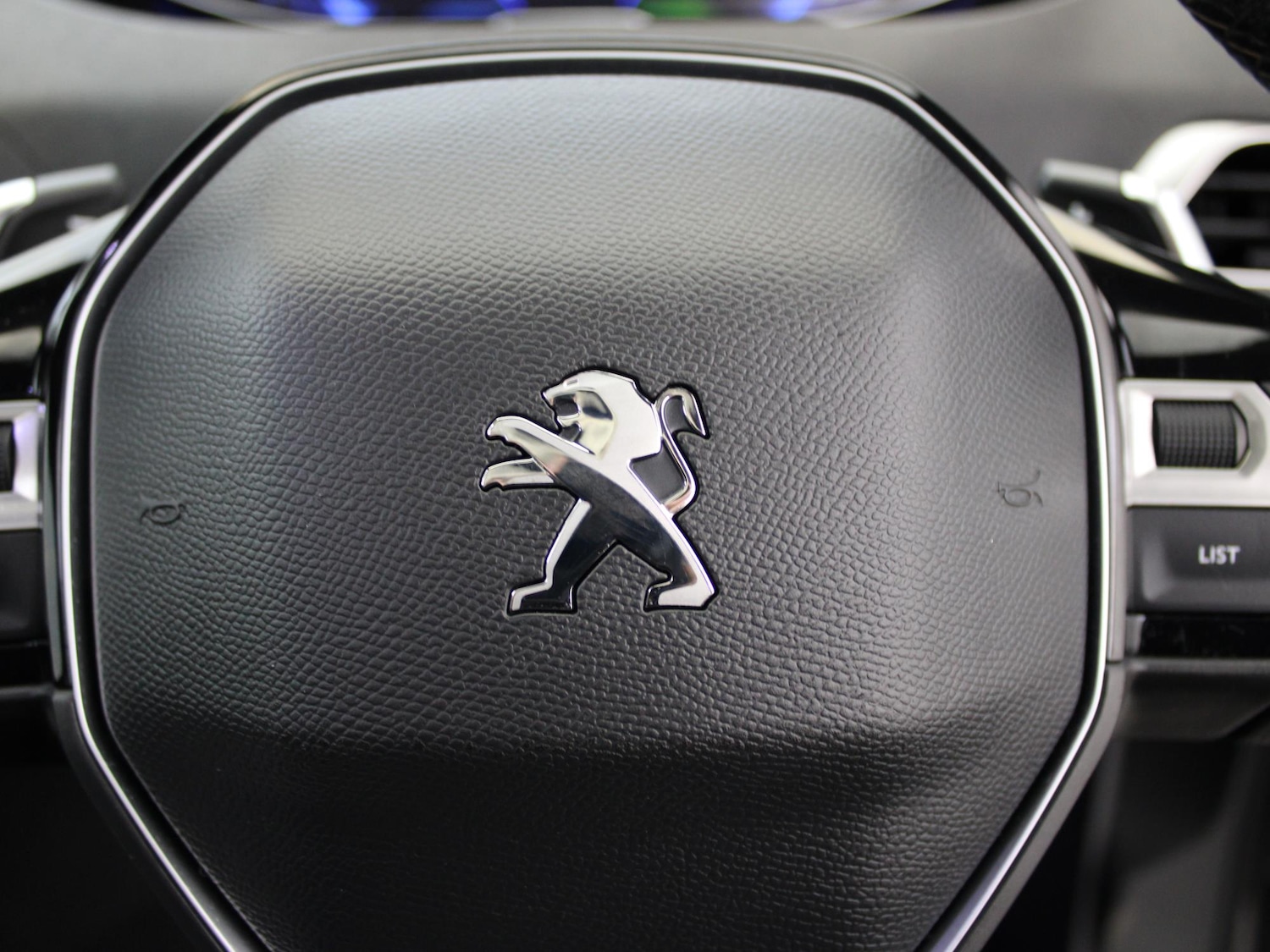 Used Peugeot 3008 2020 for sale - 77011461: Photo 34