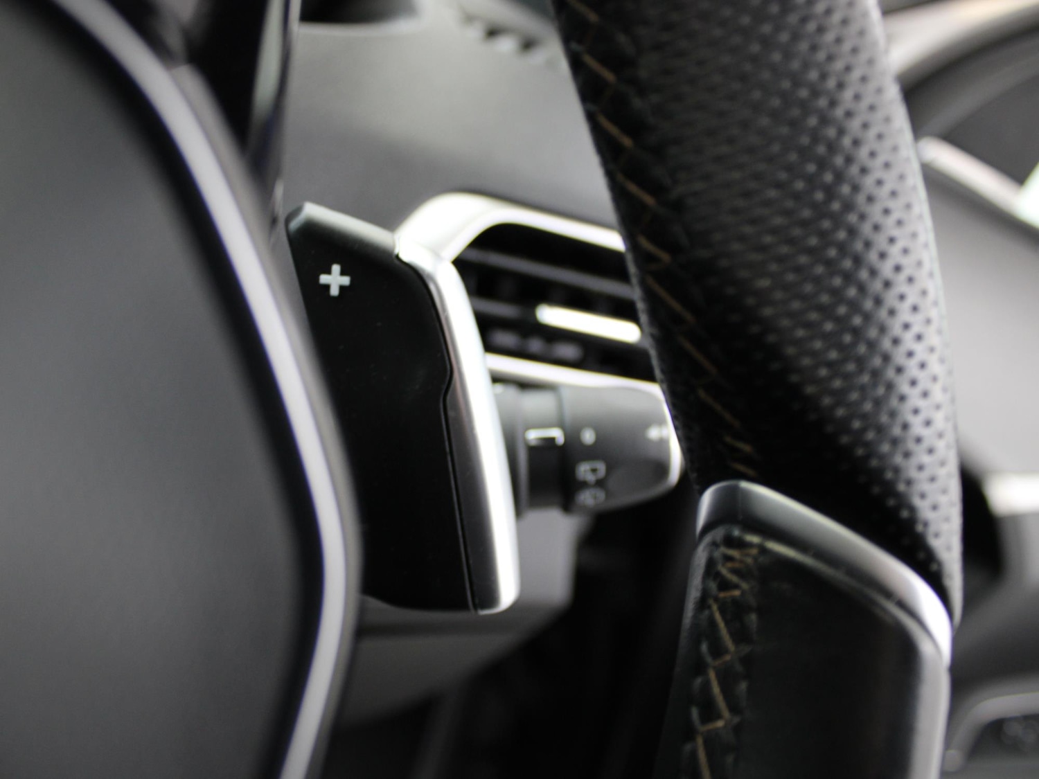 Used Peugeot 3008 2020 for sale - 77011461: Photo 38