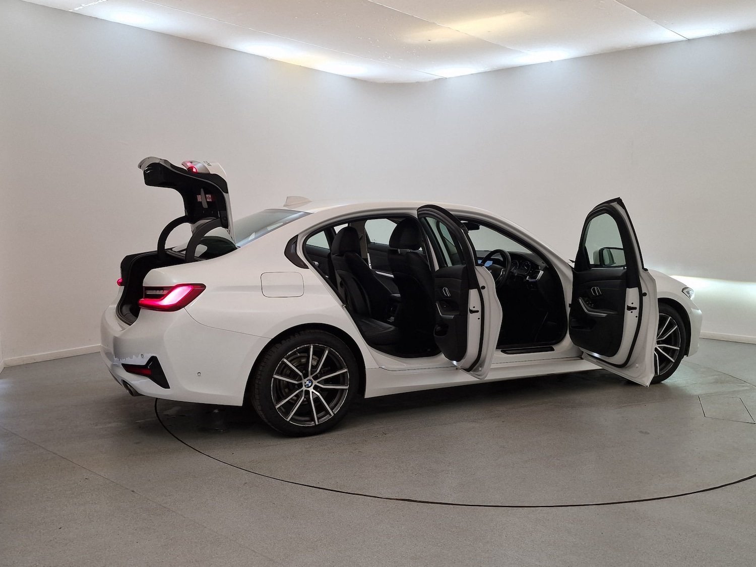 Used BMW 3 Series 2020 for sale - 76177399: Photo 44