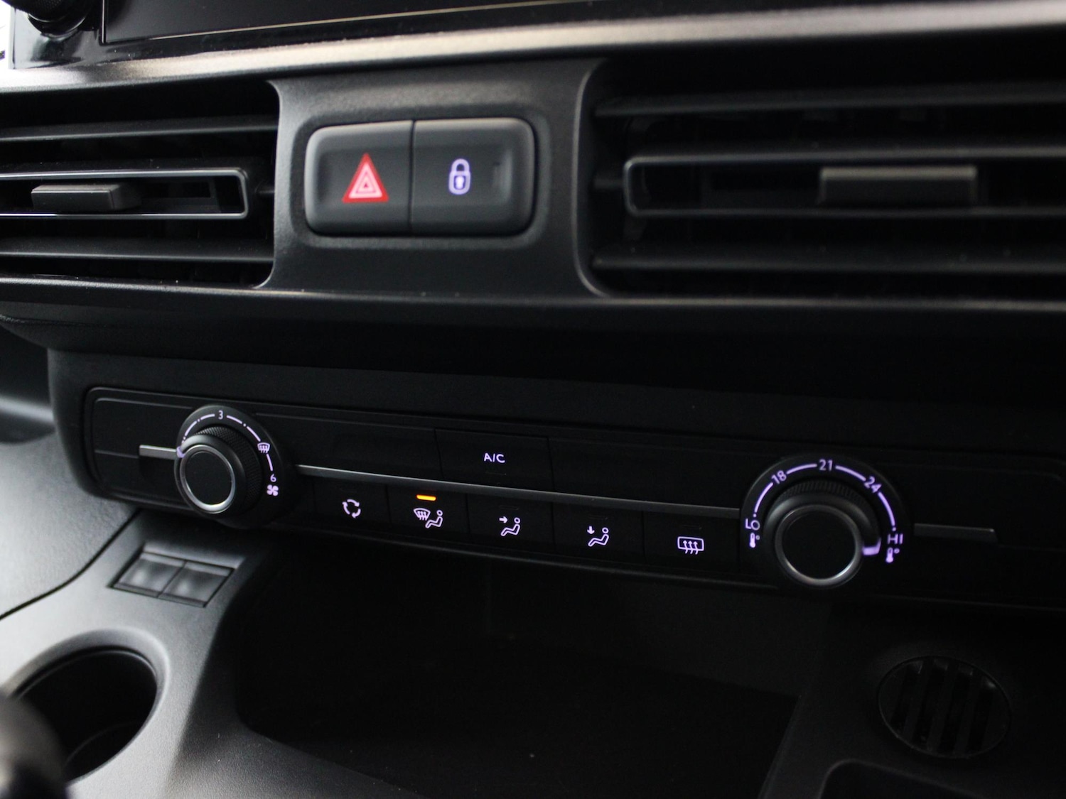 Used Vauxhall Combo Life 2021 for sale - 77011519: Photo 24