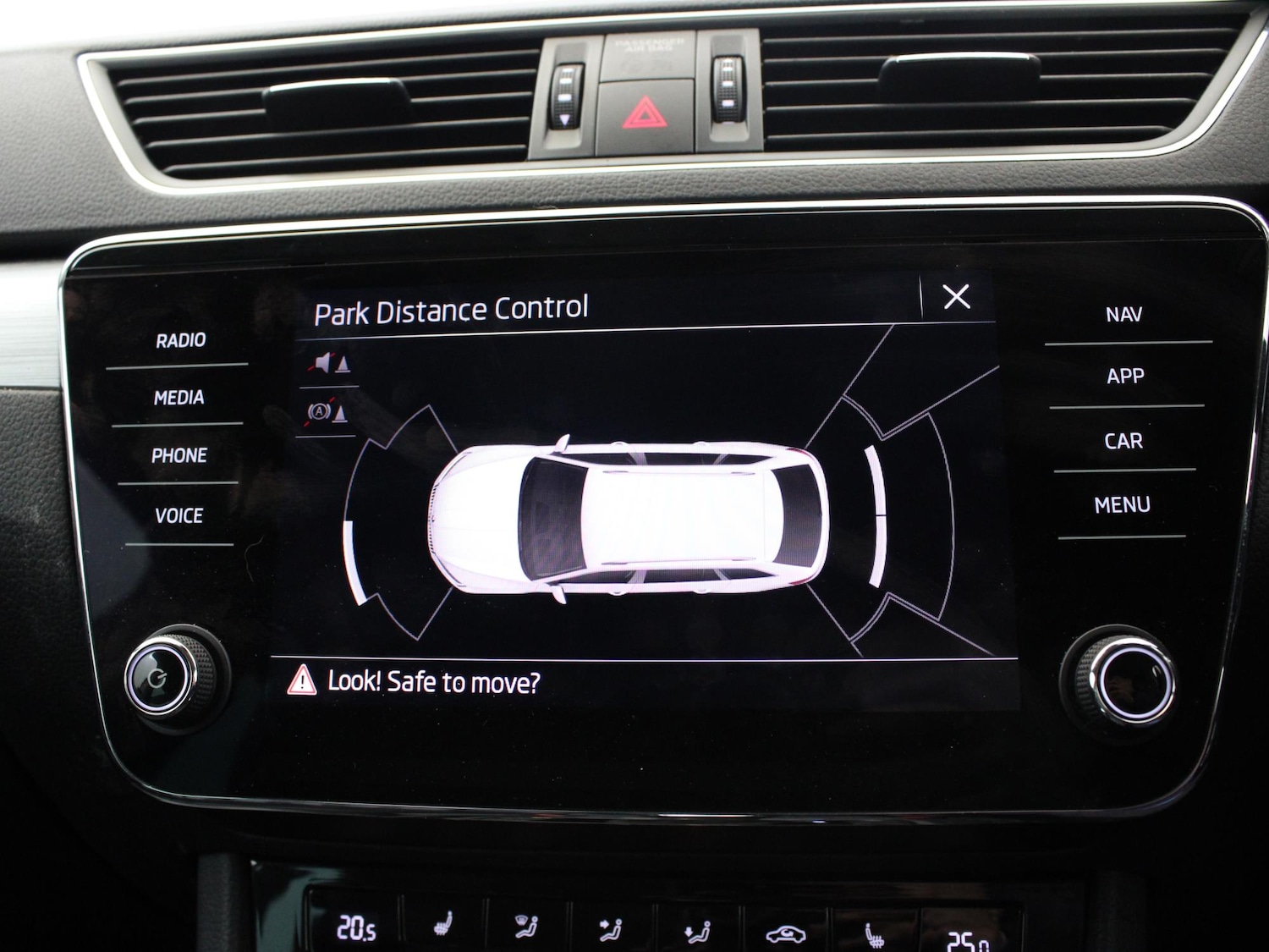 Used Skoda Superb 2021 for sale - 77000520: Photo 17