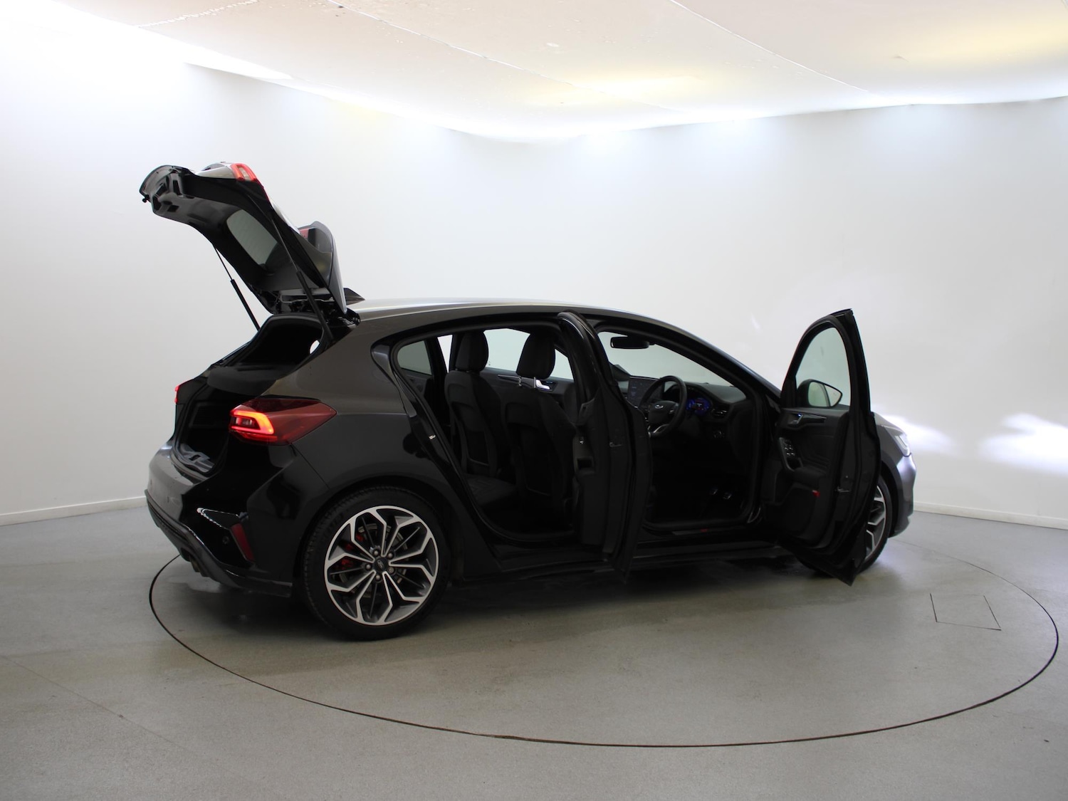 Used Ford Focus 2023 for sale - 76755367: Photo 38